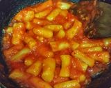 Foto langkah ke 2 dari resep Topokki / Tteokbokki korean food homemade.