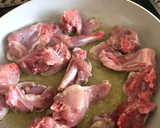 Foto del paso 1 de la receta: Conejo con tomate