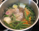 Foto del paso 1 de la receta: Puré para bebés de pollo maíz, puerro, judías verdes y boniato