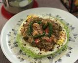 Pan Fried Spinach Hakka Noodles with Chilli Fish & Mushrooms Gravy- on the bed of poached Eggs recipe step 4 photo