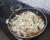 वेज नूडल्स (Veg noodles recipe in hindi) रेसिपी चरण 9 फोटो