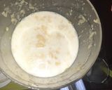 A picture of step 2 of Mango shake.