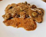 Foto del paso 8 de la receta: Filetes de ternera en salsa con aceitunas