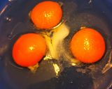 Paprikás krumpli, nokedlivel és házi kolbásszal recept fázis 4 fotója