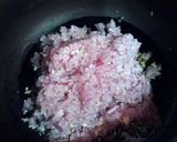 Foto del paso 4 de la receta: Pollo en salsa de cebollas y cebollitas moradas