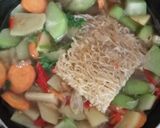 Foto langkah ke 1 dari resep Sop Sayur Labu Siam.