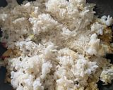 Foto langkah ke 3 dari resep Nasi Goreng Kunyit.
