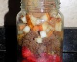 Foto del paso 3 de la receta: Bizcochuelo y frutas en frasco