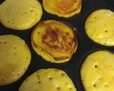 A picture of step 5 of Mango Pancakes with Almonds and Caremal Sauce.