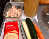 Foto del paso 1 de la receta: Sopa de pollo y verduras