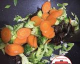 Foto langkah ke 4 dari resep Capcay bayam merah sehat mudah #homemadebylita.
