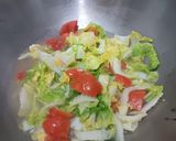 Foto langkah ke 3 dari resep Tumis Sawi Putih Tomat satset.