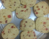 டூட்டி ப்ரூட்டி  கஸ்டர்ட் பிஸ்கட் (Tooti frooti custard biscuit recipe in tamil) ரெசிபி ஸ்டேப் 5 புகைப்படம்