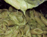 Foto del paso 2 de la receta: Salsa de pencas de acelga y cebolla (reciclaje)