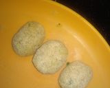चटपटे बटाटा कटलेट्स (batata cutlet recipe in marathi) रेसिपी स्टेप 3 फोटो 
