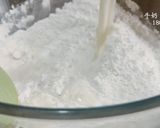 【影片】流心芒果乳酪冰皮月餅的食譜步驟9照片