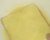 A picture of step 2 of French thoast.