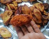 A picture of step 5 of Fried plantain with egg.