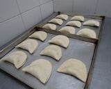 Foto del paso 4 de la receta: Empanadas de hojaldre con pollo