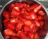 Foto del passaggio 2 della ricetta Torta panna e fragole 🍓
