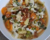 Foto langkah ke 7 dari resep Sayur sop sederhana.