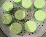 Foto langkah ke 6 dari resep Kue Mangkok Pandan.