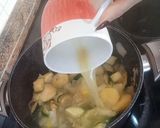 Foto del paso 2 de la receta: Sopa crema de calabacín 🥒
