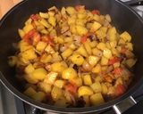Une image de l'étape 10 de Pommes de terre sautées tomates, oignons et marinade.