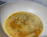 Foto langkah ke 3 dari resep Kreasi Telur dadar Lobak kering.