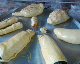 Foto del paso 6 de la receta: Chiles rellenos envueltos en pasta de hojaldre