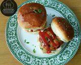 A picture of step 3 of Chicken chapli burger.