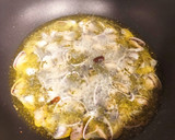 Foto del paso 3 de la receta: Merluza con coquinas