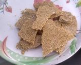 તલ ની ચીકી (Til Chiki Recipe In Gujarati) રેસીપી સ્ટેપ6ફોટો