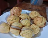 Foto del paso 8 de la receta: Profiteroles rellenos de manjar y crema pastelera