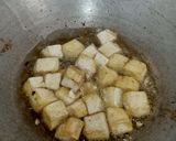 Foto langkah ke 2 dari resep Oseng Ati Ayam Tahu Cabe Ijo.