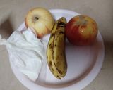 A picture of step 1 of Banana Apple Smoothie.