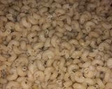 A picture of step 1 of Stir fried macaroni.