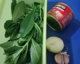 Foto langkah ke 1 dari resep Daun Ginseng Kuah Kornet.