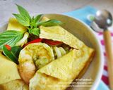 รูปขั้นตอนการทำที่ 6 ของ ข้าวผัดแกงเขียวหวานทะเลห่อไข่