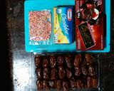Foto langkah ke 1 dari resep Kurma Keju Coklat.