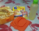 Foto langkah ke 6 dari resep ROTAS "Roti Tawar Sosis" Simple 🍕.