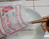 Foto langkah ke 1 dari resep Peyek Kacang Kembang Goyang.