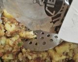 A picture of step 10 of Aalu samosa.