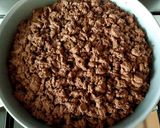 Foto del passaggio 16 della ricetta Sbriciolata al cioccolato e pere con confettura di pere e cacao