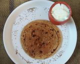 A picture of step 3 of Lachha parantha.