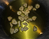 Foto del paso 1 de la receta: Mafalda corta en salsa de mejillones en escabeche