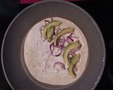 Foto del paso 2 de la receta: Quesadilla de espinacas y queso de untar