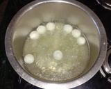 छैने के रसगुल्ले (Chena ke rasgulle recipe in Hindi) रेसिपी चरण 3 फोटो
