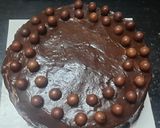 சாக்லேட் ட்ரபுள் கேக்(chocolate truffle cake recipe in tamil) ரெசிபி ஸ்டேப் 21 புகைப்படம்