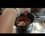 A picture of step 3 of Spicy Roasted Almonds.